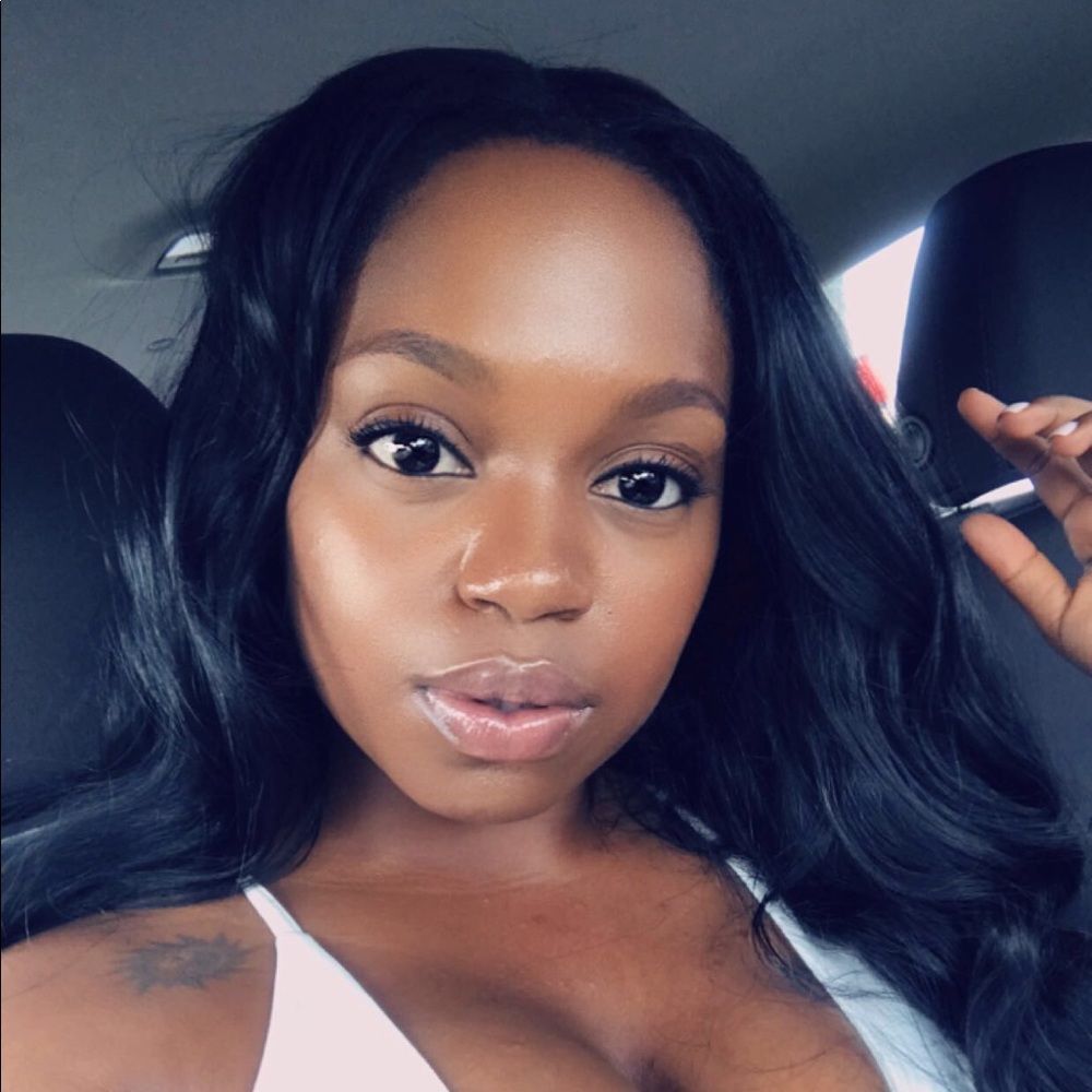 Meet your Posher, Sierra